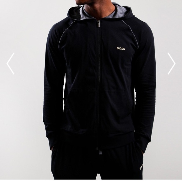 BOSS
Black Raglan Hoodie NWT Size M - Picture 2 of 5